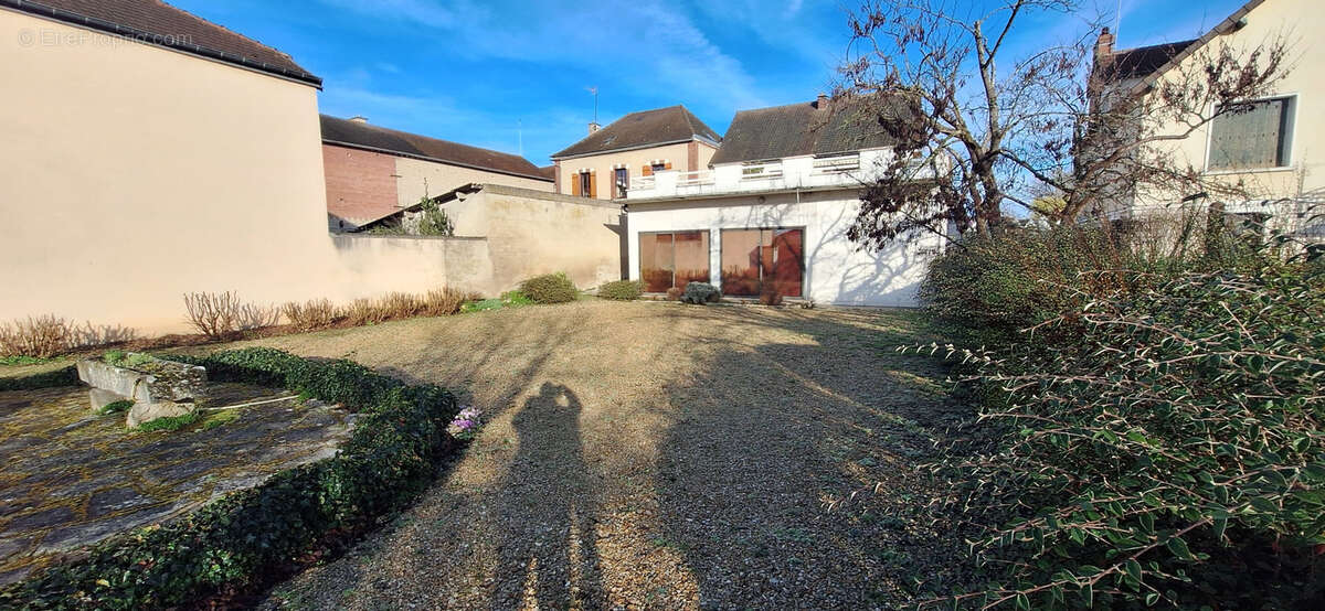 Maison à MIGENNES