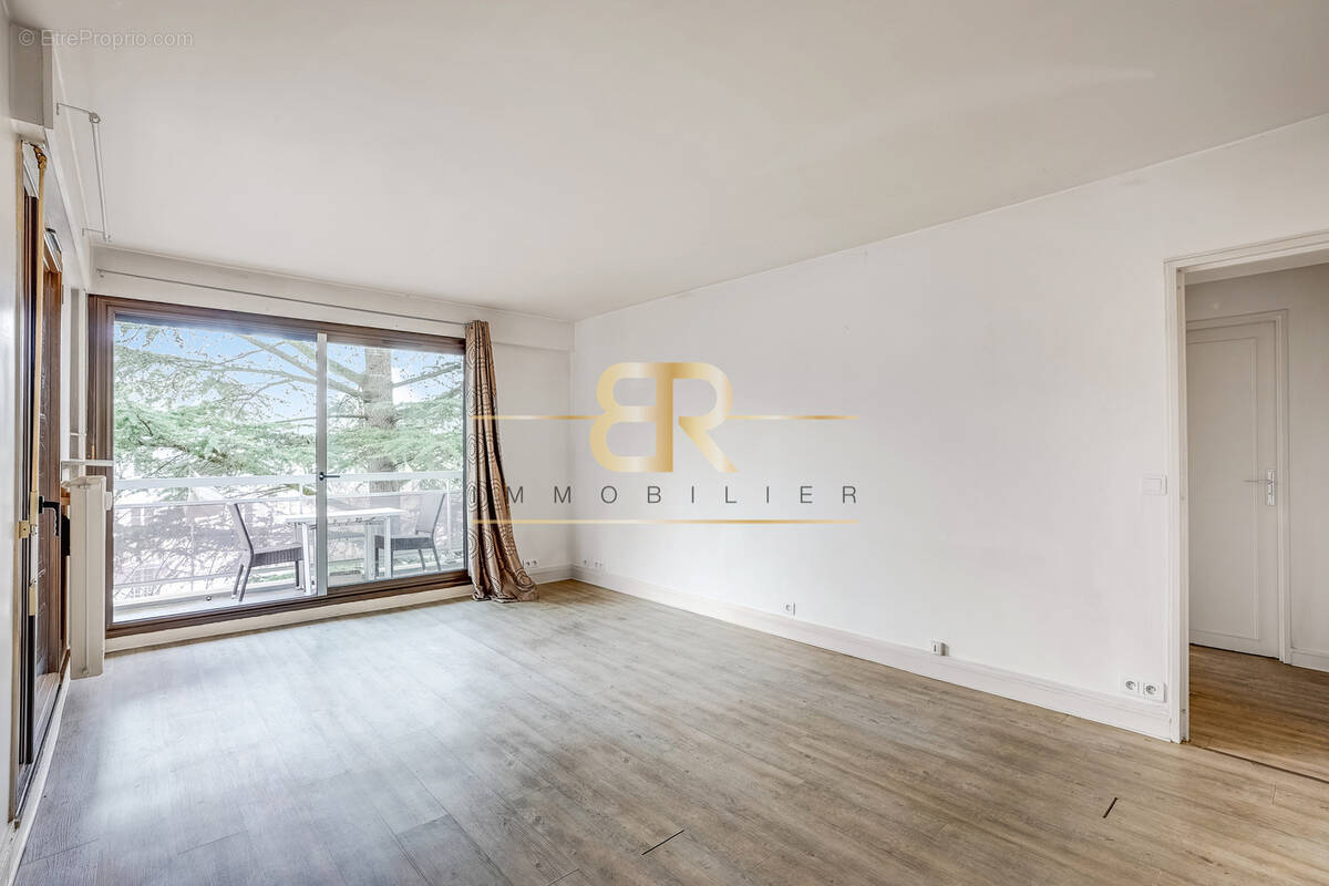 Appartement à BOURG-LA-REINE