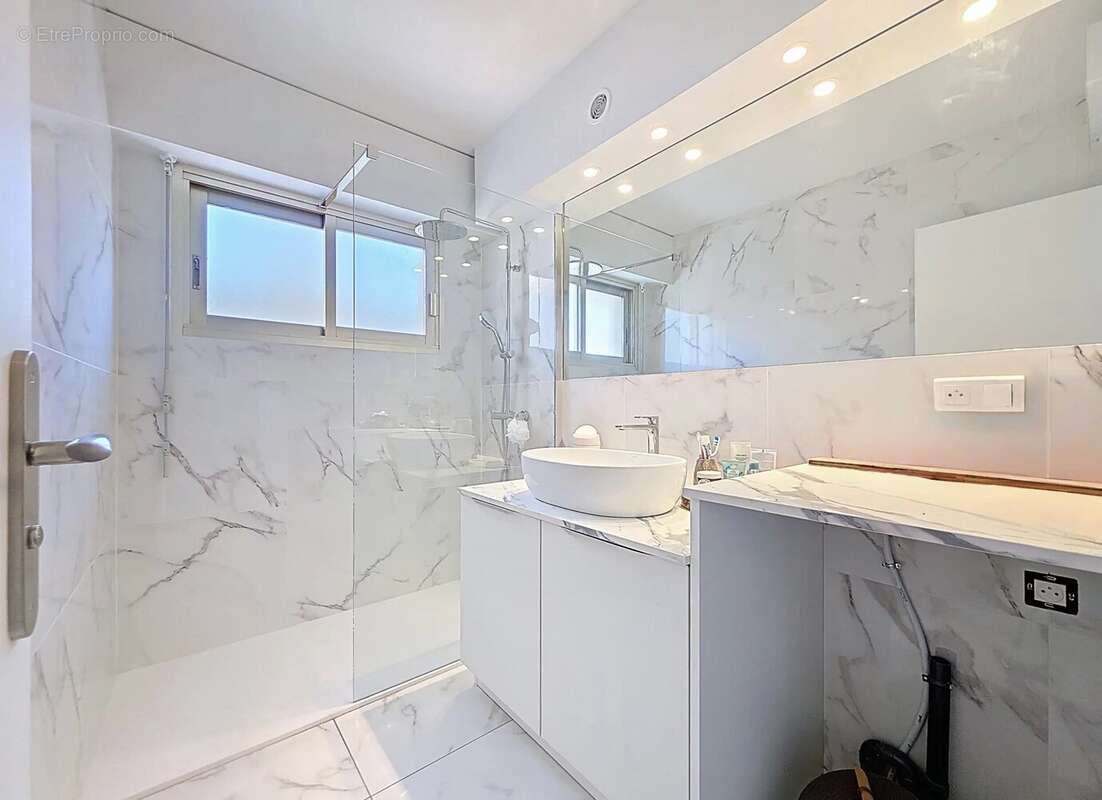 Appartement à LE CANNET