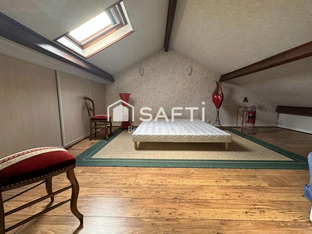 Appartement 74 m² à Gien  - photo 4
