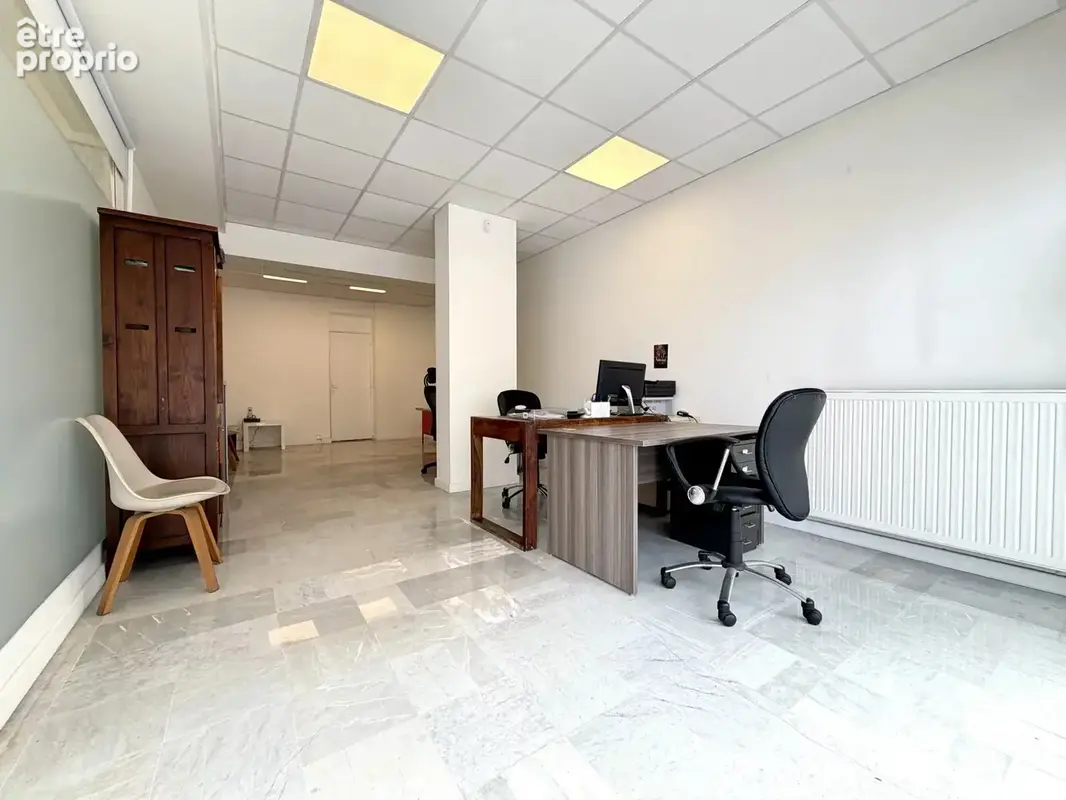 Local commercial / bureau libre - photo 6