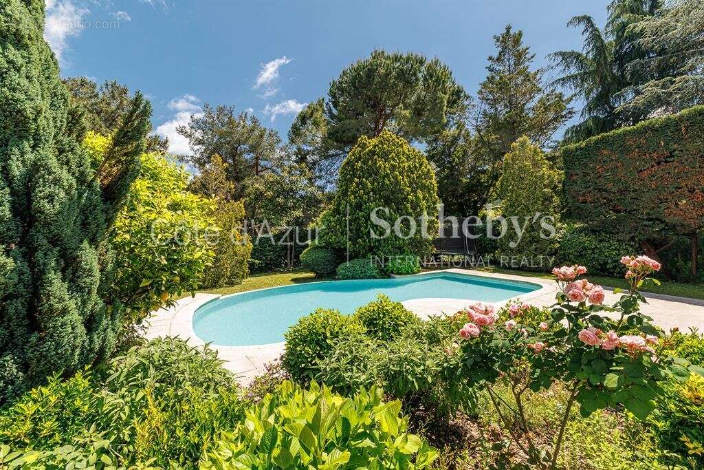 Maison à VILLENEUVE-LOUBET