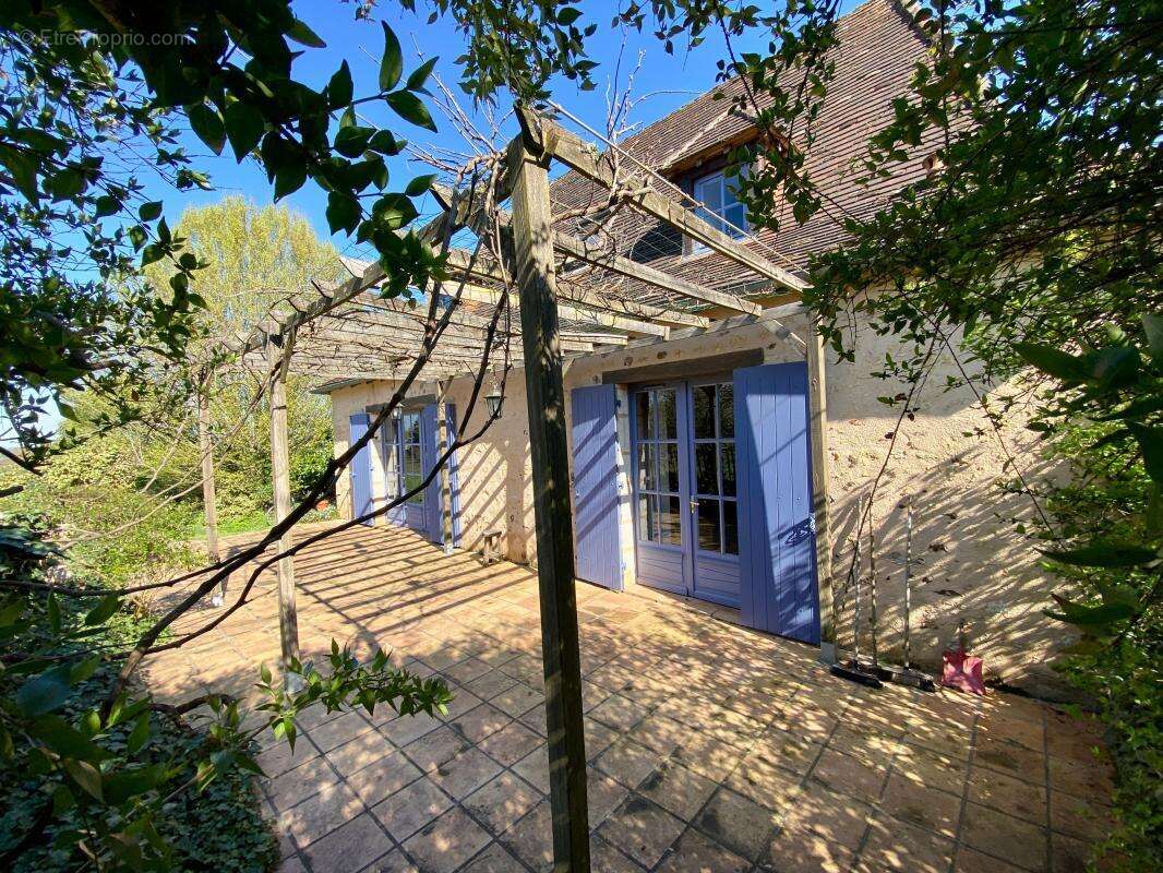 Maison à SAINTE-ALVERE