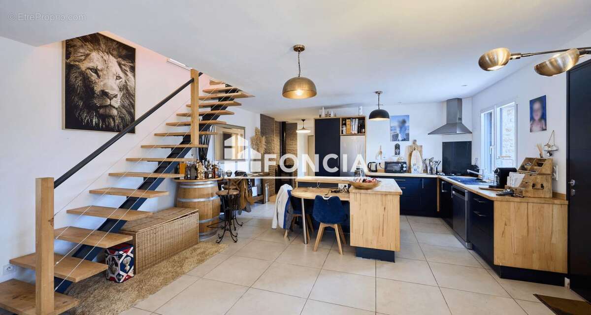 Maison à VACOGNES-NEUILLY
