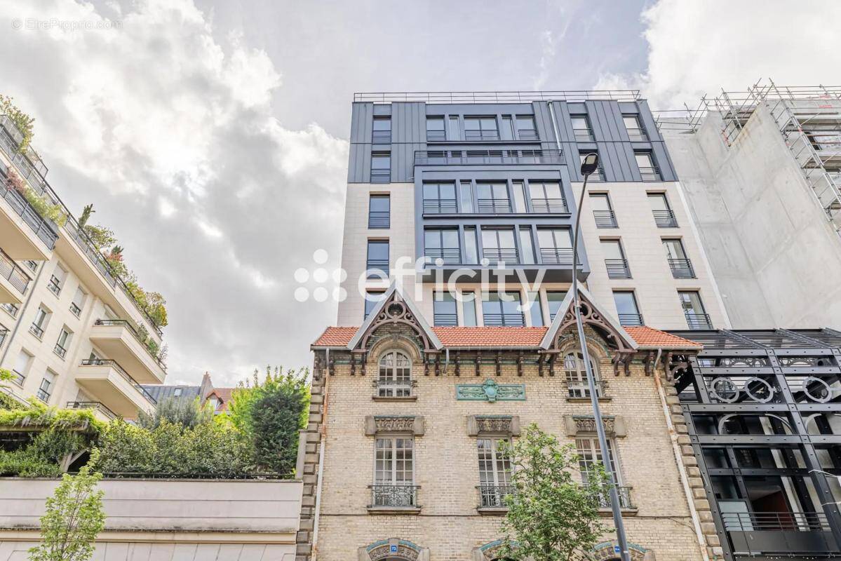 Appartement à ISSY-LES-MOULINEAUX
