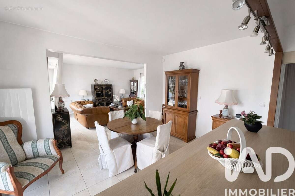Photo 5 - Appartement à BOISSY-SAINT-LEGER