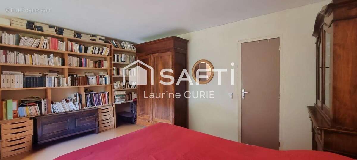 Maison 135 m² à La Cresse  - photo 7