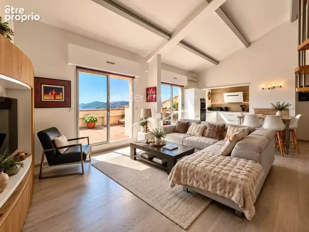 Superbe duplex avec terrasse, vue mer, parking et garage – Le Pin de Bormes - photo 5