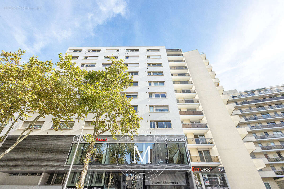 Appartement à MONTROUGE