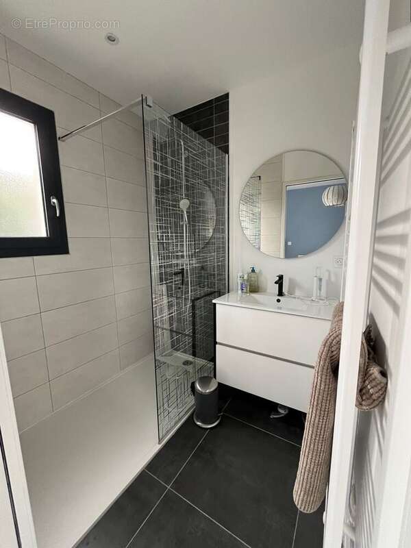 Maison à SAINT-DIDIER-DE-FORMANS