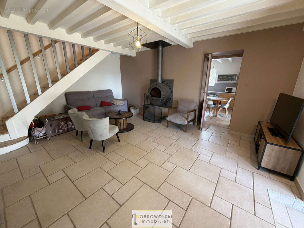 Maison à VILLE-SOUS-ANJOU