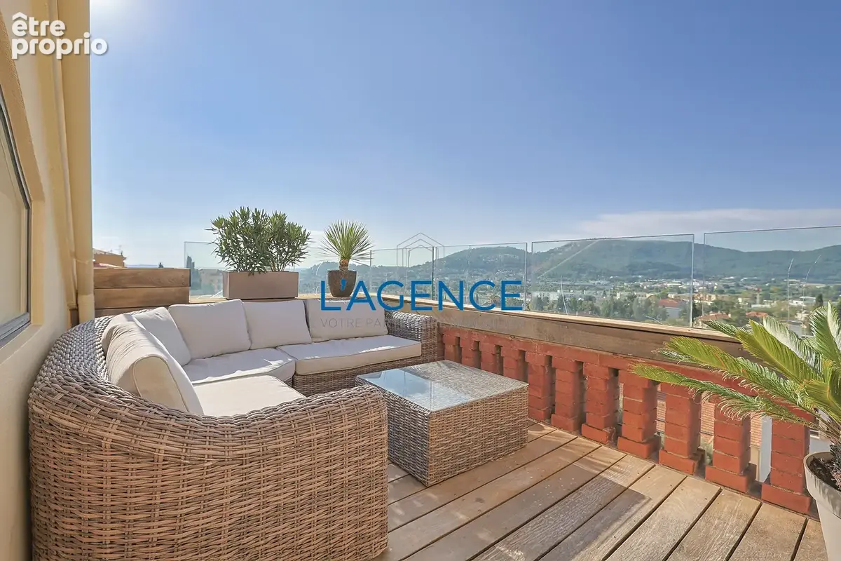 Appartement à HYERES