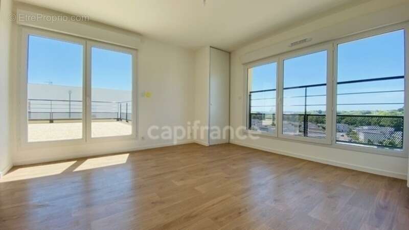 QUIMPER (29) Appartement de type 2 de 45.88 m² habitable - Balcon - 2 places de parking dont une en sous-sol - photo 2