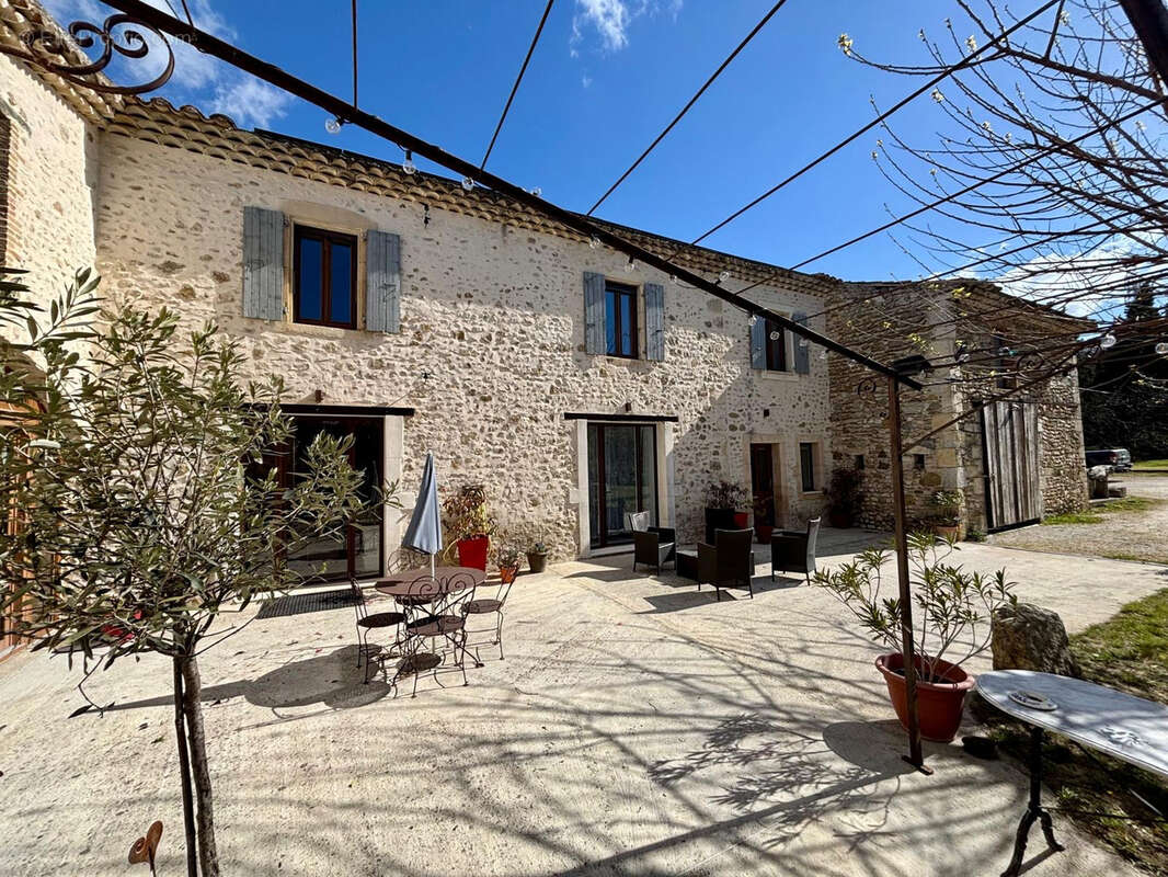 Maison à BONLIEU-SUR-ROUBION