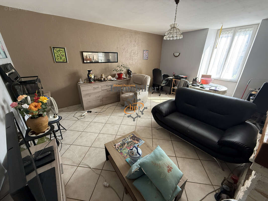 Vente maison de village Saint Sernin sur Rance - photo 4