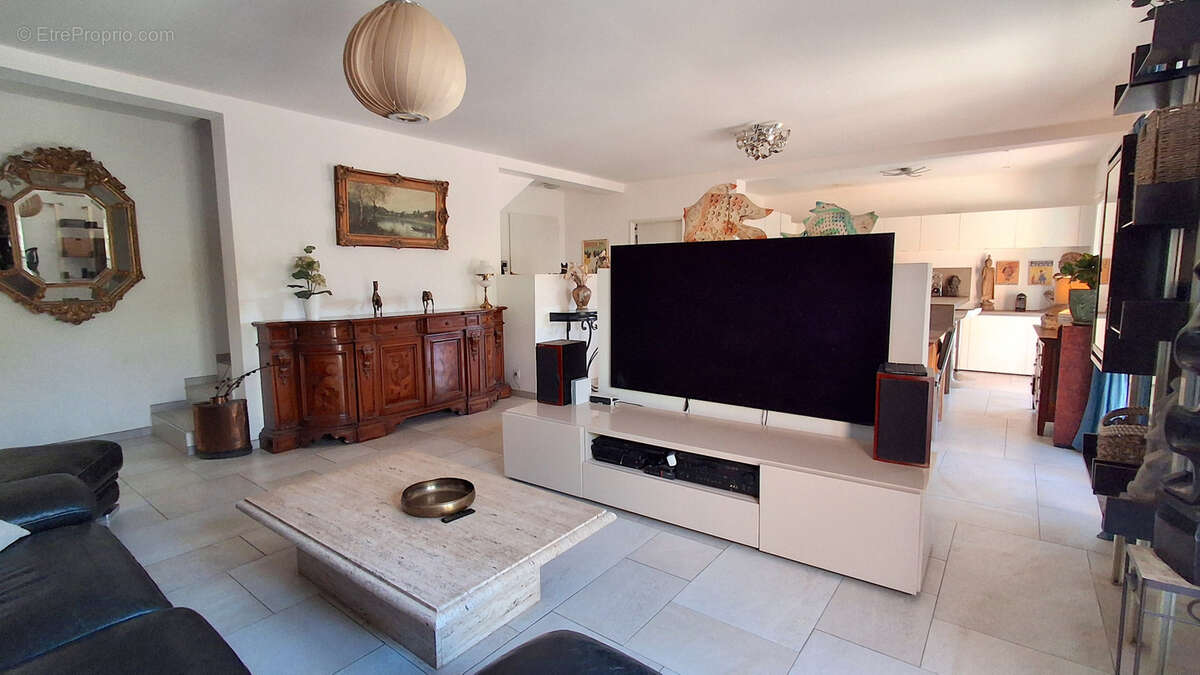 Villa Type 6 plein sud avec  Piscine et Garage - photo 10