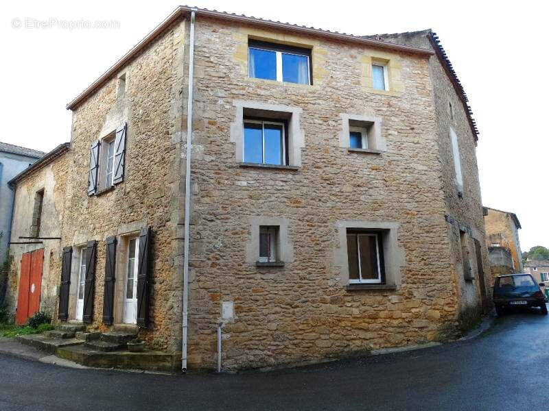 Maison à LACAPELLE-BIRON