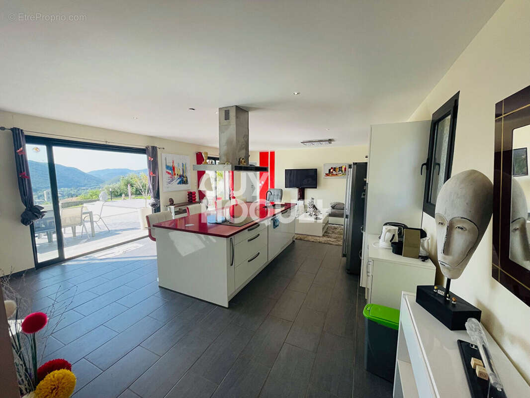 Villa exceptionnelle Lodève 5 pièce(s) 145 m2 - 2 terrains 1332 et 1066 m² - photo 4