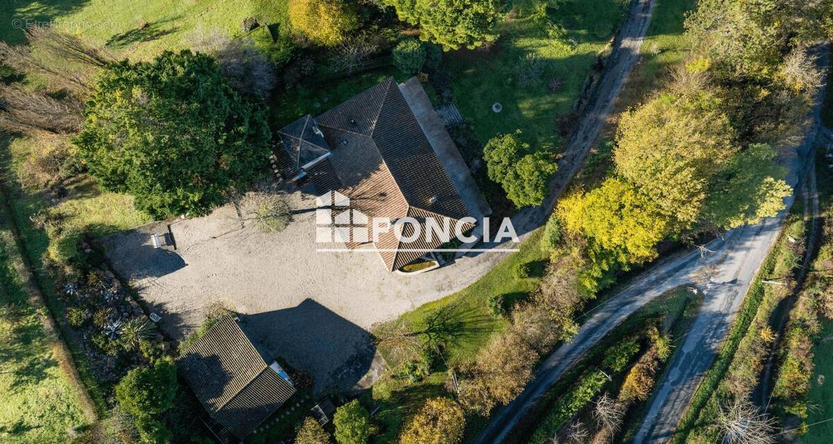 Maison à SAINTE-LIVRADE-SUR-LOT