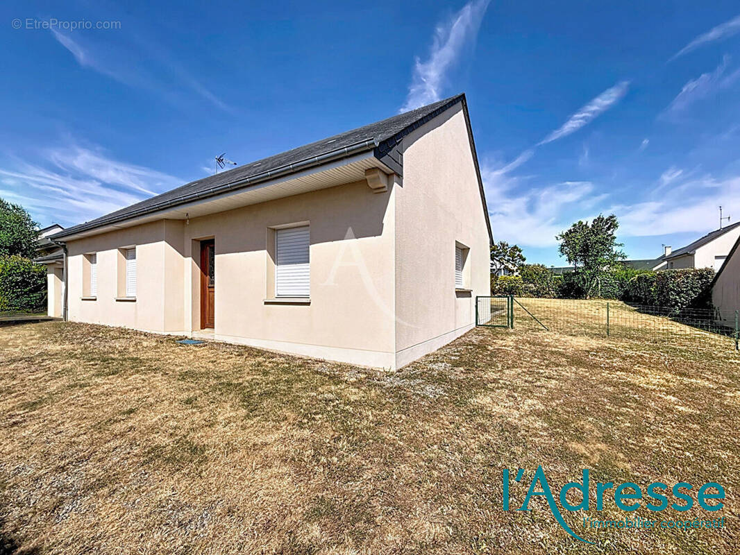 Maison Meslay Du Maine 4 pièce 87.7 m2 - photo 1