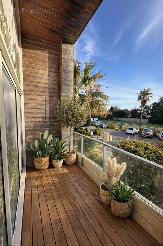 Appartement à HYERES