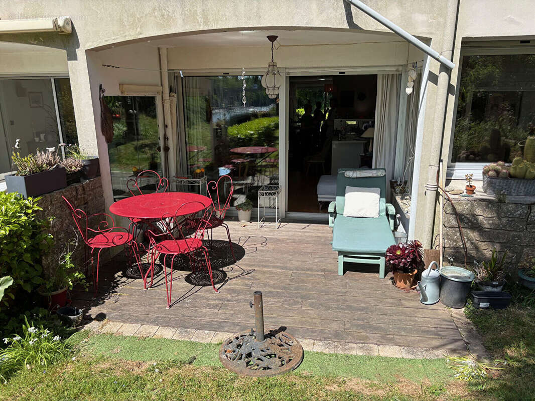 T.2 AURAY SAINT GOUSTAN dans belle Résidence avec terrasse, parking et cave - photo 6