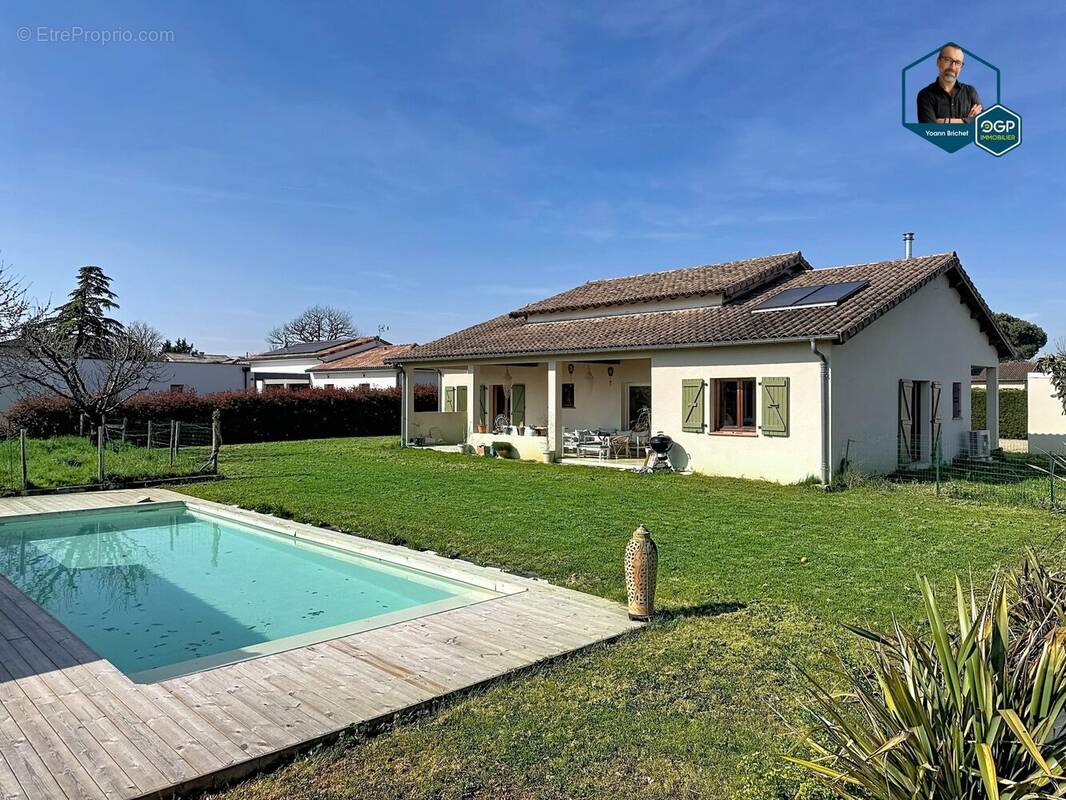 Maison à SAINT-SULPICE