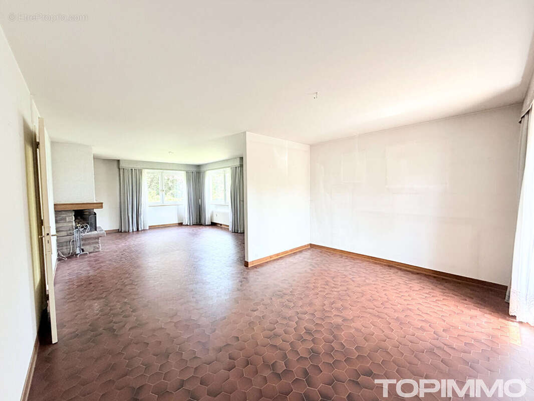 Appartement Saint Die Des Vosges 5 pièce(s) 125.12 m2 - photo 8