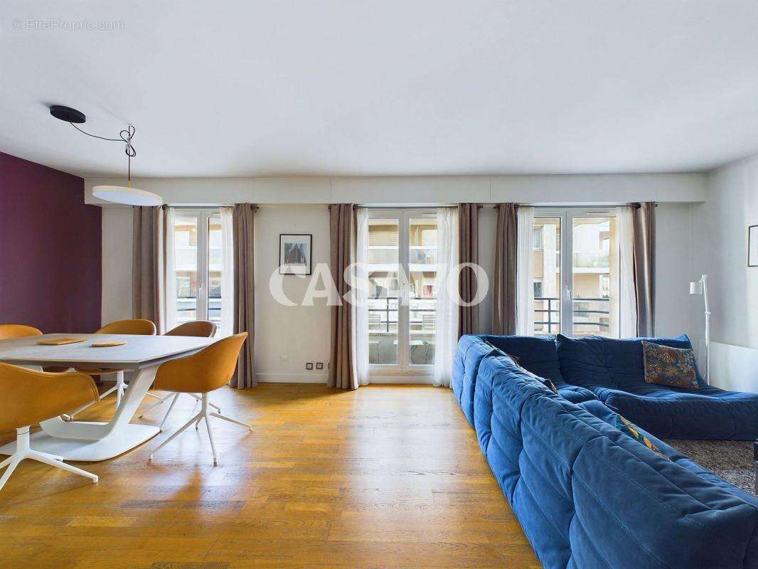Appartement à PARIS-15E