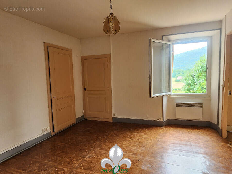 Appartement à MONCEY