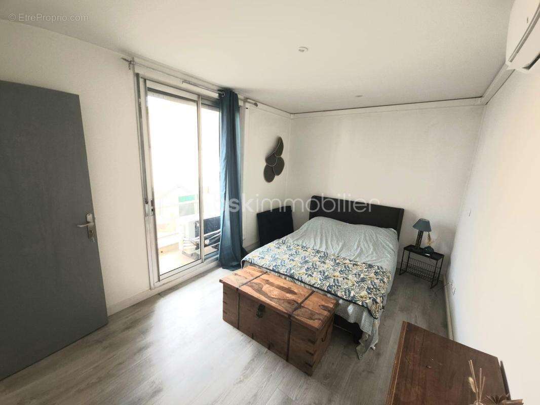 NÎMES – Proche  du Palais des Congrès de Nîmes – Appartement 4 pièces de 93 m² avec balcon , parking et caves - photo 6