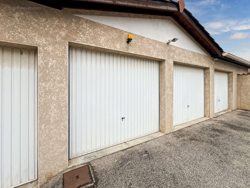 Appartement à NEUVILLE-SUR-SAONE