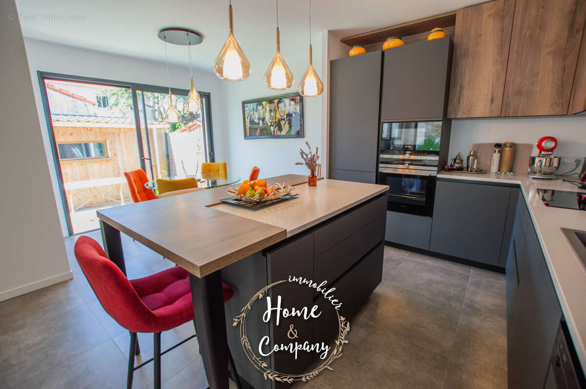 Maison à VAUX-SUR-MER