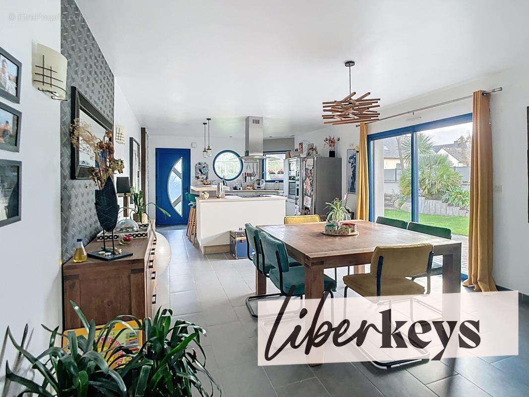 Maison à TREVOU-TREGUIGNEC