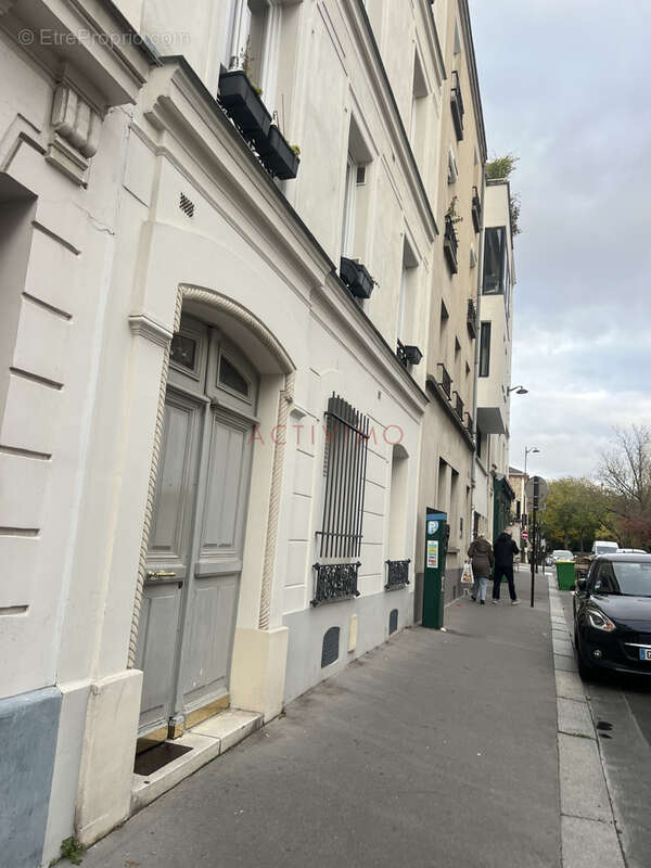 Appartement à PARIS-14E