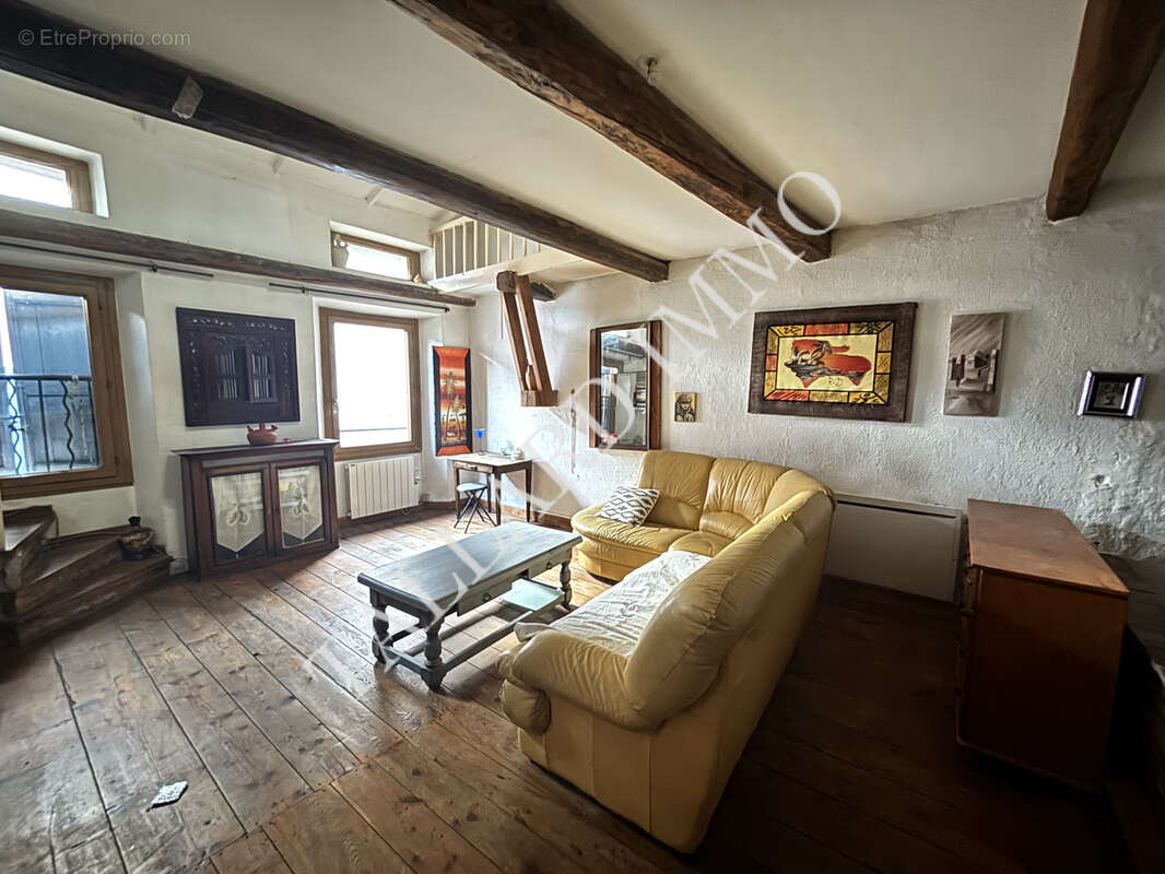 Appartement à TALLARD