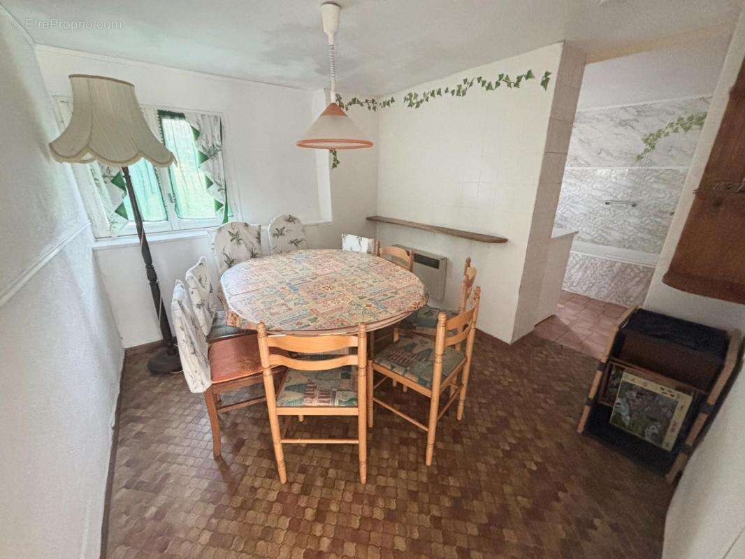 Maison à TIREPIED