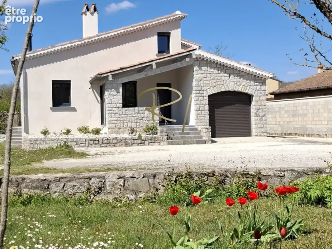 Maison 4 chambres, piscine et terrain - RUOMS CENTRE - photo 3