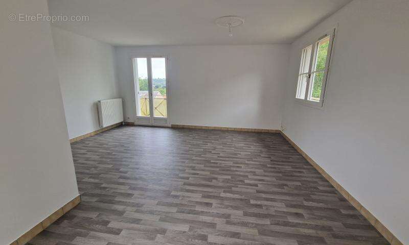 Maison 79 m² à Rouxmesnil-Bouteilles  - photo 3