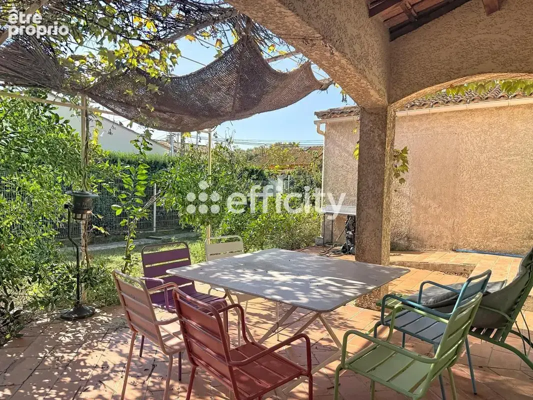 Maison 6 pièces 130 m² à vendre à Arles (13200) - photo 3