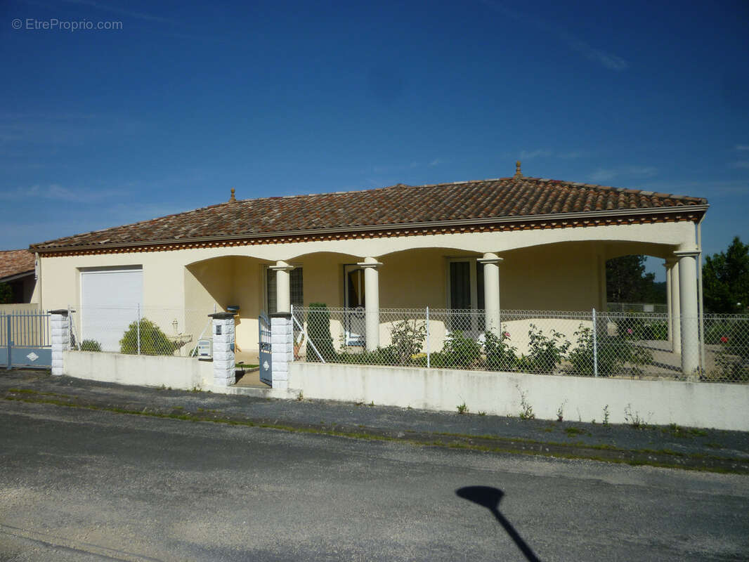 Maison à FUMEL