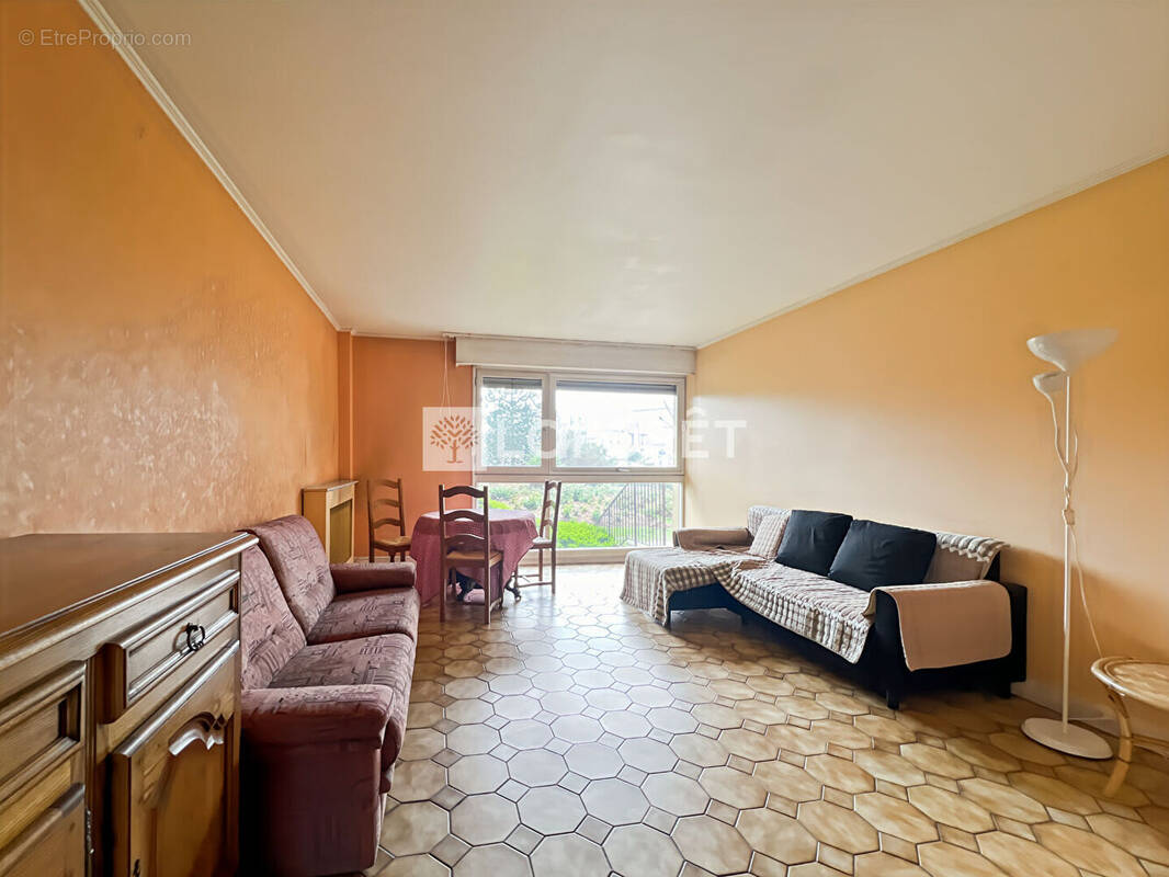 Appartement à MAISONS-ALFORT