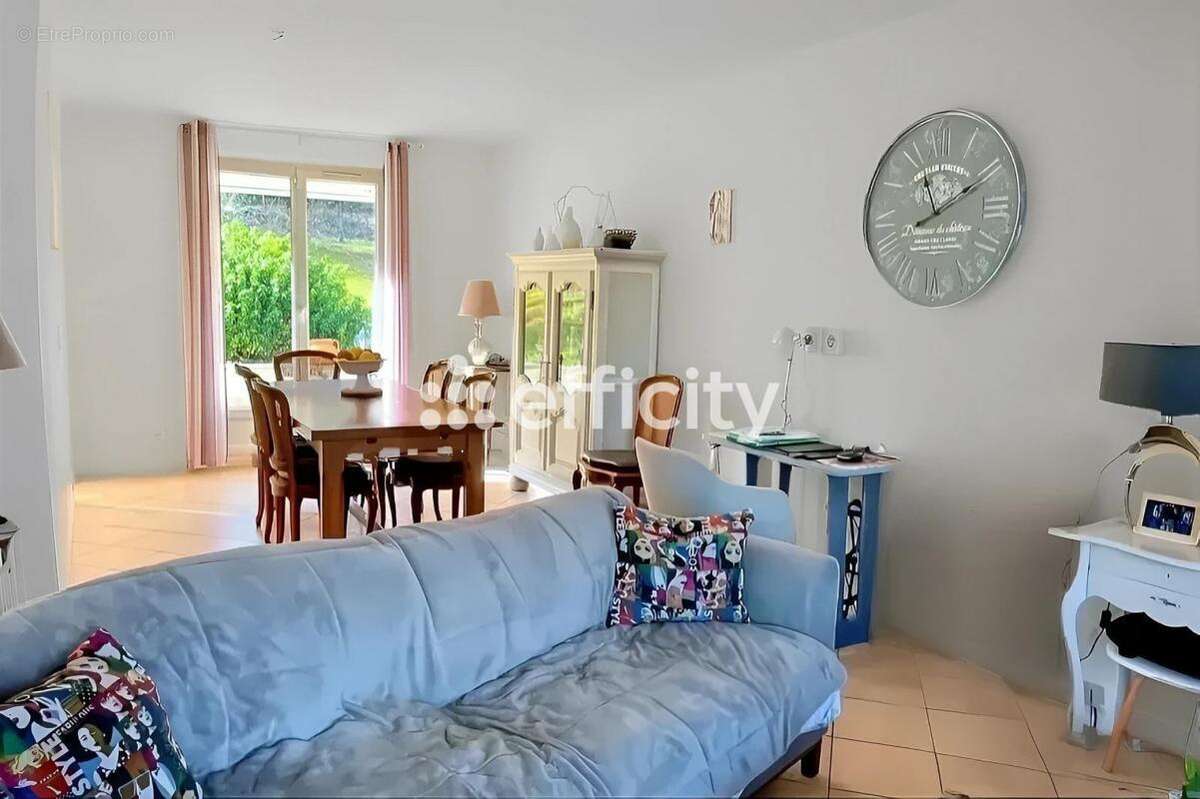 Maison à RONQUEROLLES