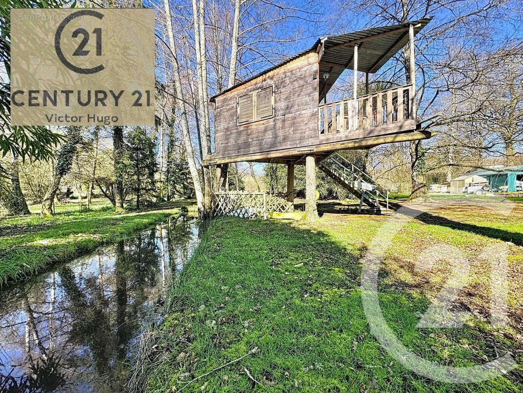 Maison à BONNAC-LA-COTE