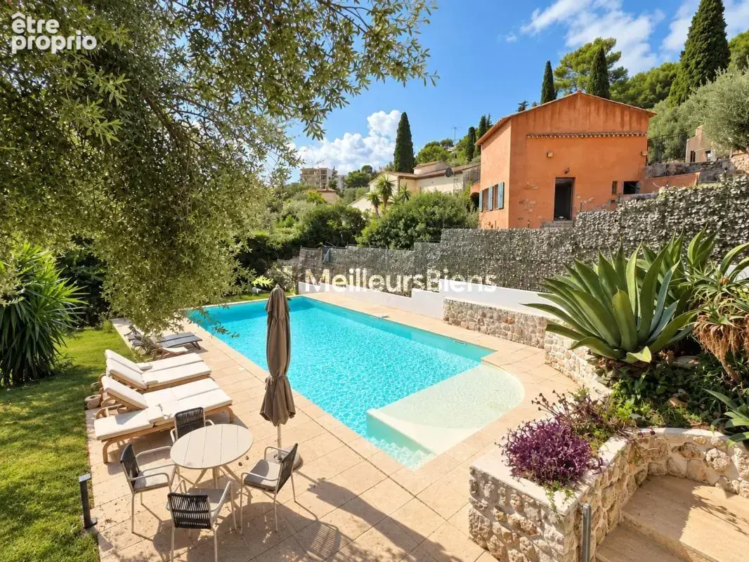 Roquebrune-Cap-Martin – Villa de prestige 295 m² avec piscine, vue mer et terrain de 1 264 m², proche Monaco - photo 23