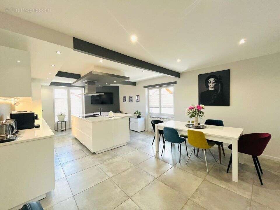 Maison à ARTHAZ-PONT-NOTRE-DAME