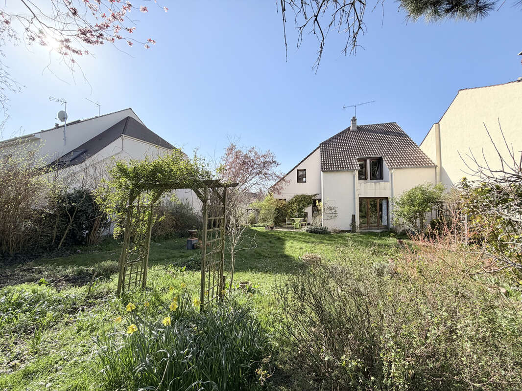 Maison à RUEIL-MALMAISON