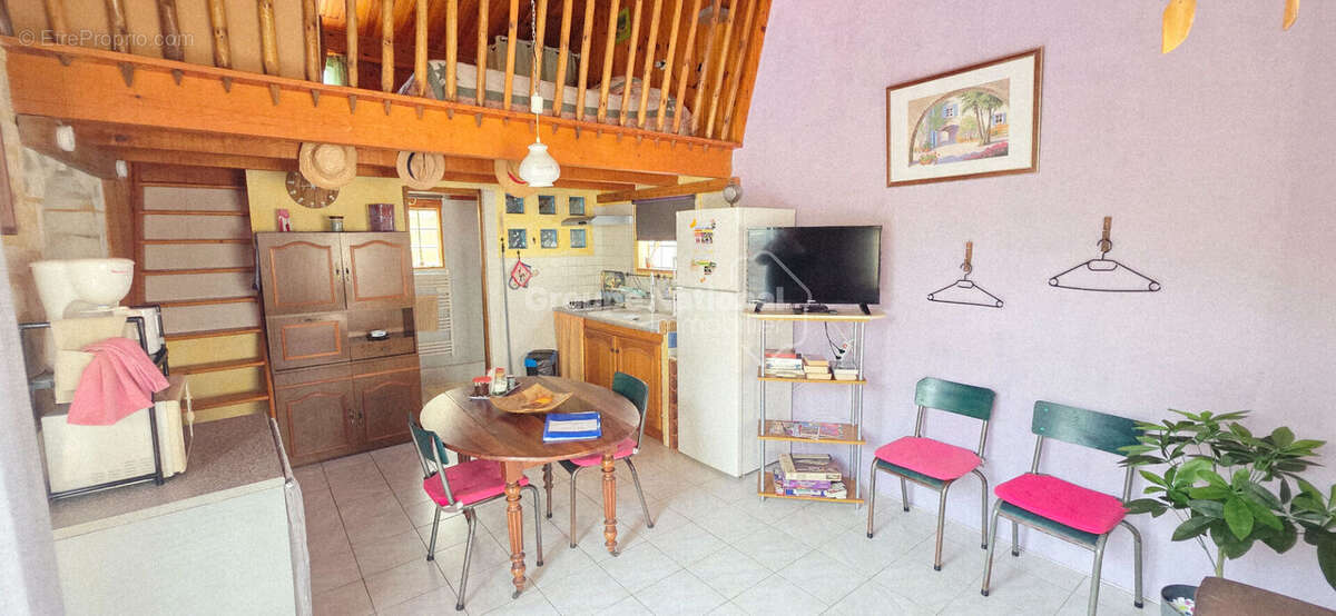Villa de 238m² avec vue et  2 logements indépendants - photo 18
