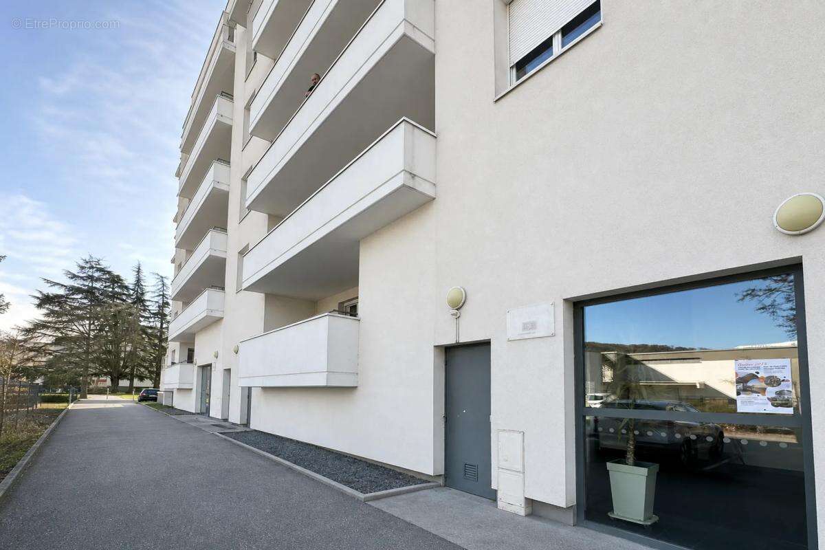 Appartement avec terrasse – 77 m² à Échirolles - photo 11