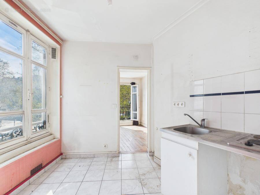 Appartement à PARIS-18E